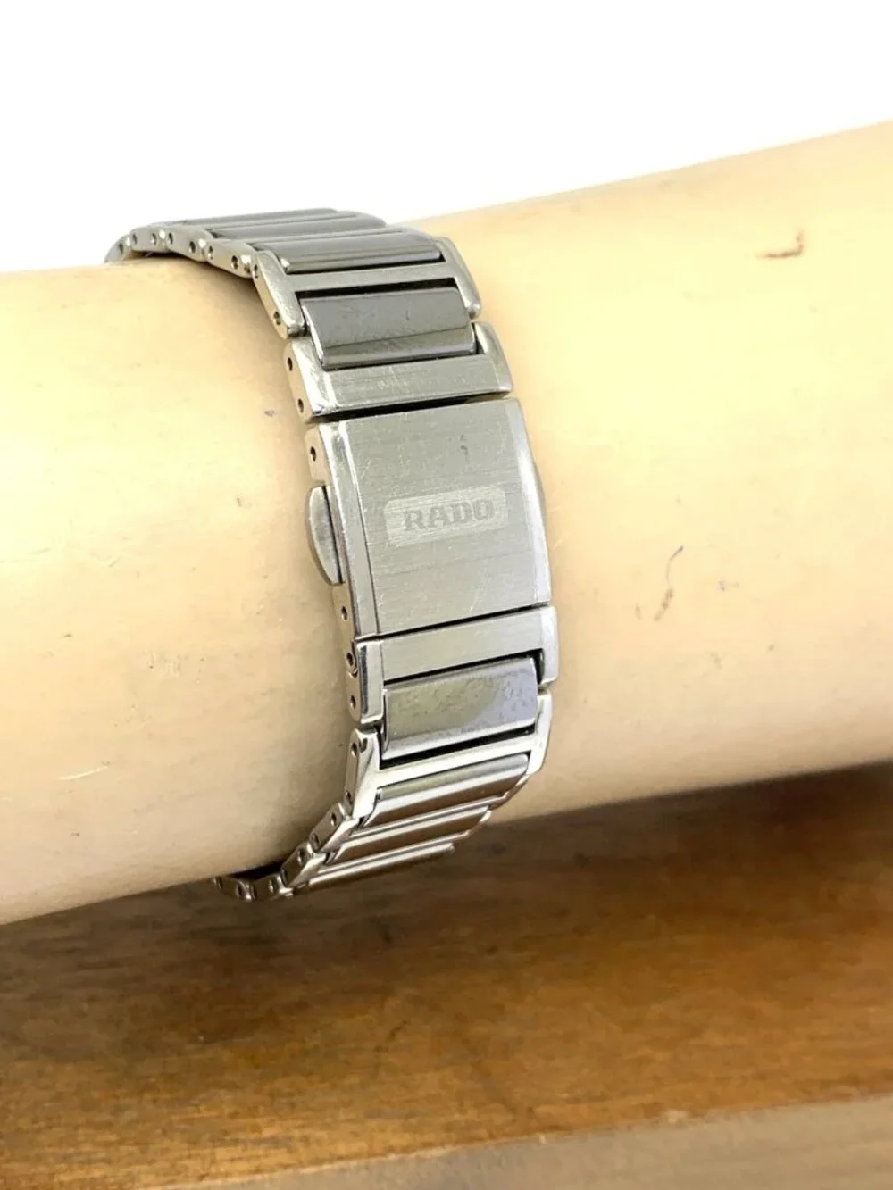 Rado Women's Watch 153.0488.3 Diastar Swiss Quartz Gray Titanium Tank 18mm - Picture 8 of 12